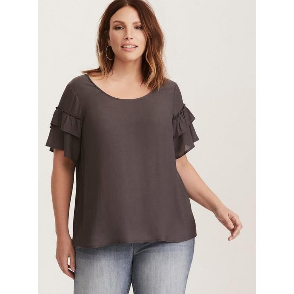 NWT Torrid Riffle Sleeves Gray Crepe Top Blouse Plus Size: 00 (10)